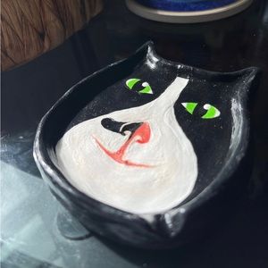black and white cat ashtray and incense burner